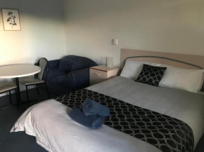 Hotels in West Wyalong